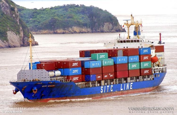 Sitc-Ningbo - Container Ship vessel registered in Hong Kong
