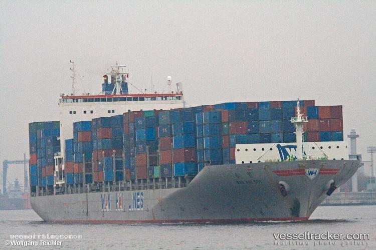 Wan-Hai-501 - Container Ship vessel registered in Singapore