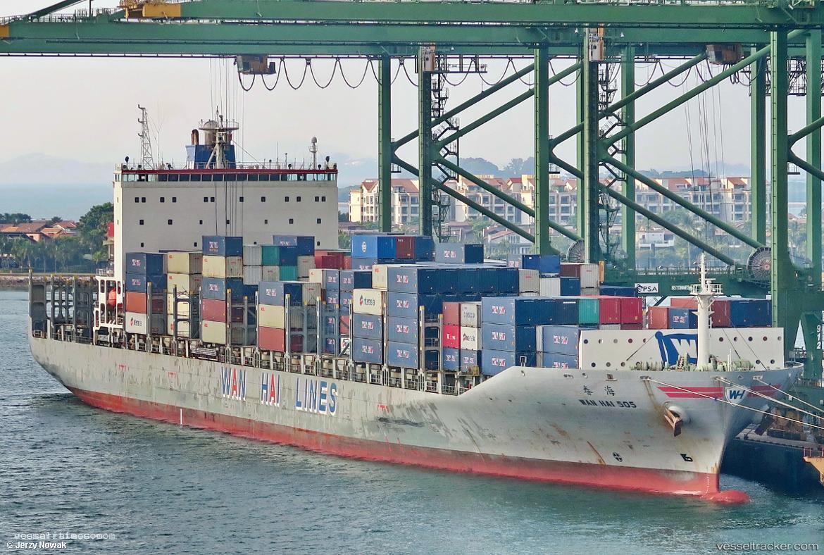 Port-Kelang-Express - Container Ship vessel registered in Singapore