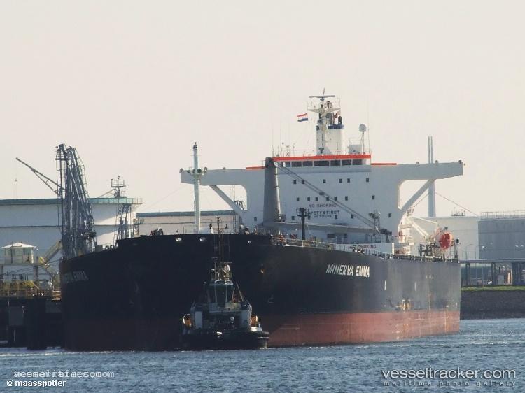 Paros - Crude Oil Tanker vessel registered in Panama