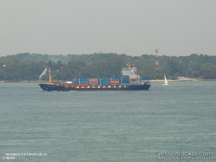 Kota-Rancak - Container Ship vessel registered in Singapore