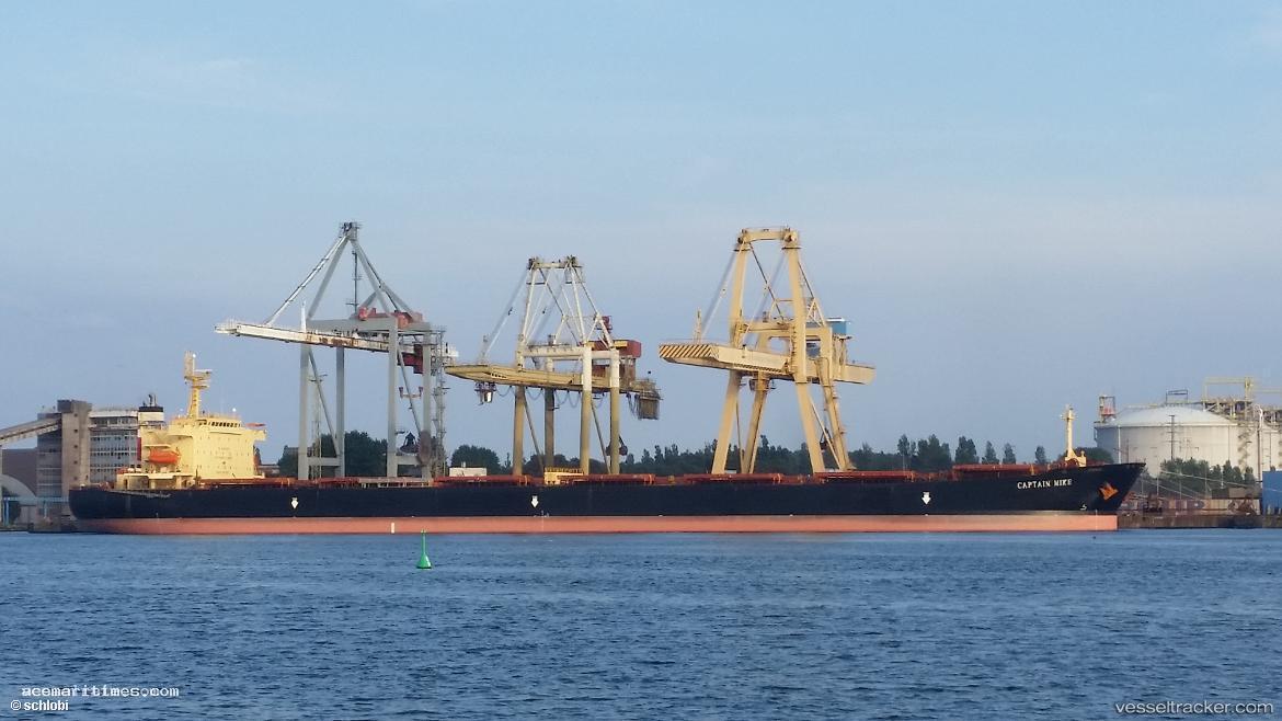 Captain-Mike - Bulk Carrier vessel registered in Marshall Islands