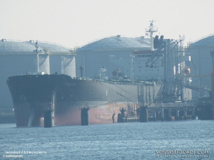 Xin-Tong-Zhou - Crude Oil Tanker vessel registered in China