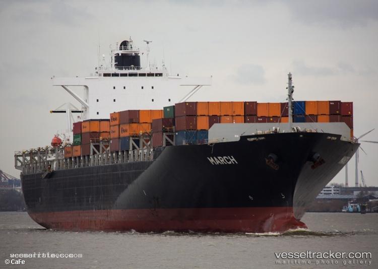 Wan-Hai-625 - Container Ship vessel registered in Singapore