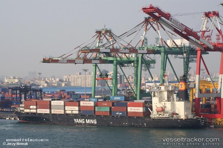Ym-Harmony - Container Ship vessel registered in Taiwan