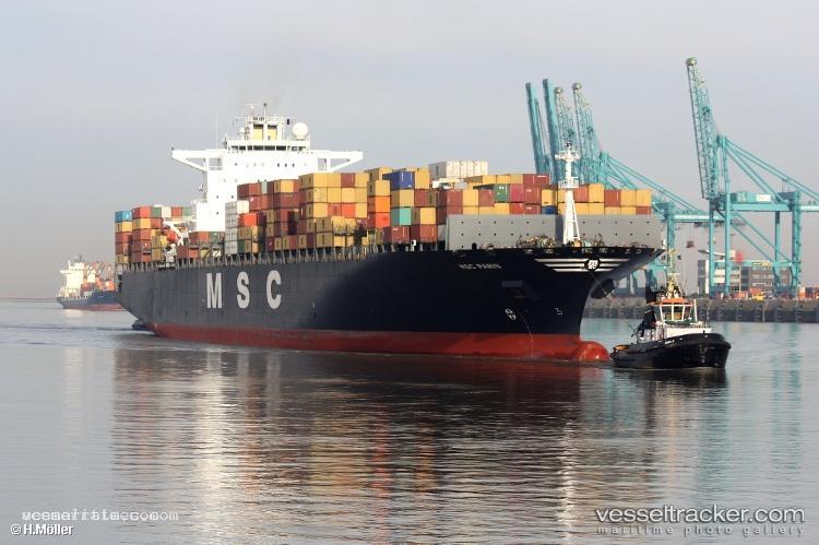 Msc-Paris - Container Ship vessel registered in Portugal
