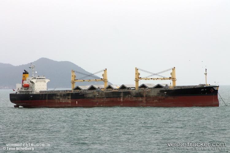 Jin-Yi - Bulk Carrier vessel registered in Hong Kong
