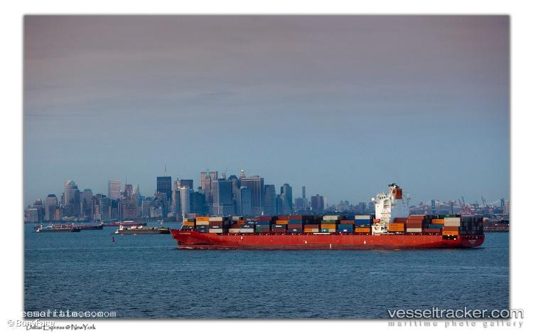 Seaspan-Dubai - Container Ship vessel registered in Hong Kong