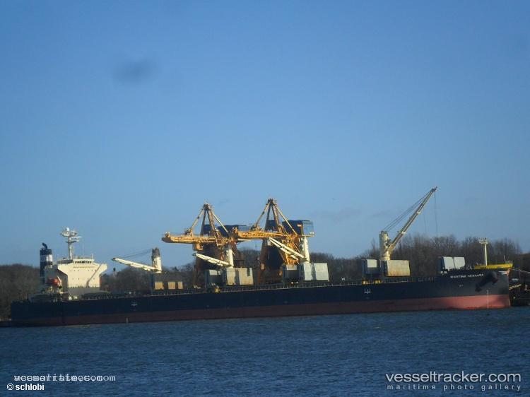 Daidan-Pertiwi - Bulk Carrier vessel registered in Indonesia