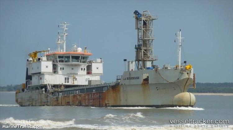 La-Boudeuse - Dredger vessel registered in Luxembourg