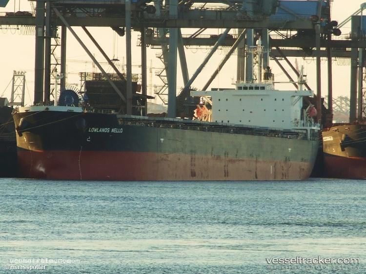 Sinar-Kintamani - Bulk Carrier vessel registered in Indonesia