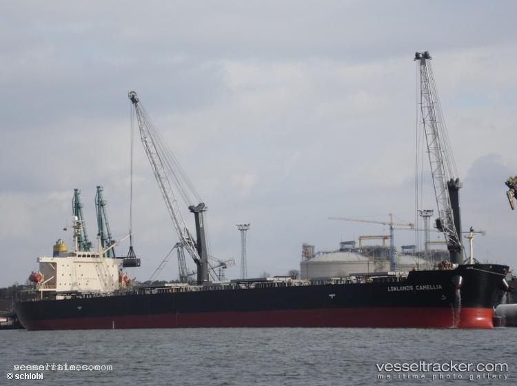 Crater - Bulk Carrier vessel registered in Liberia
