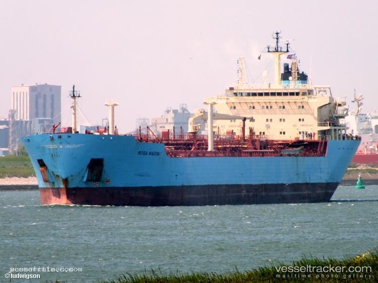 Ruby-Dragon - Crude Oil Tanker vessel registered in Indonesia