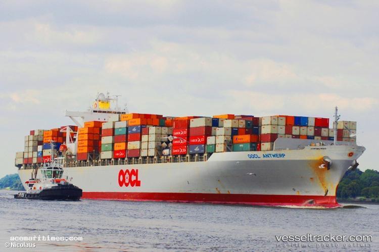 Aka-Bhum - Container Ship vessel registered in Singapore