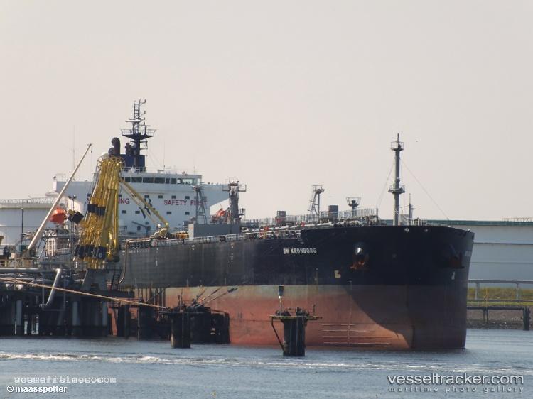 Pm-Regalia - Oil Products Tanker vessel registered in Singapore