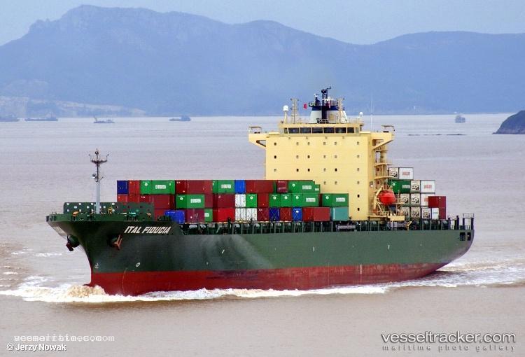 Spring-C - Container Ship vessel registered in Liberia