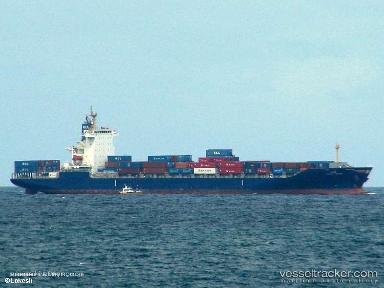Hmm-Manila - Container Ship vessel registered in South Korea
