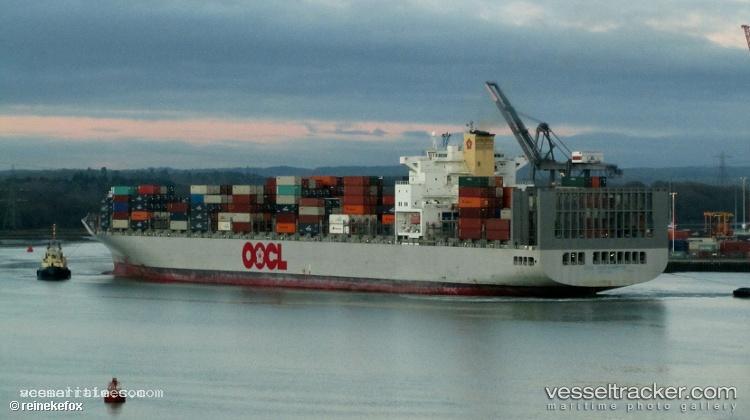 Oocl-Southampton - Container Ship vessel registered in Hong Kong