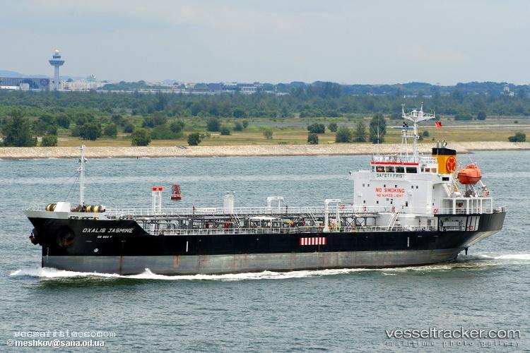 Oxalis-Jasmine - Oil Products Tanker vessel registered in Singapore
