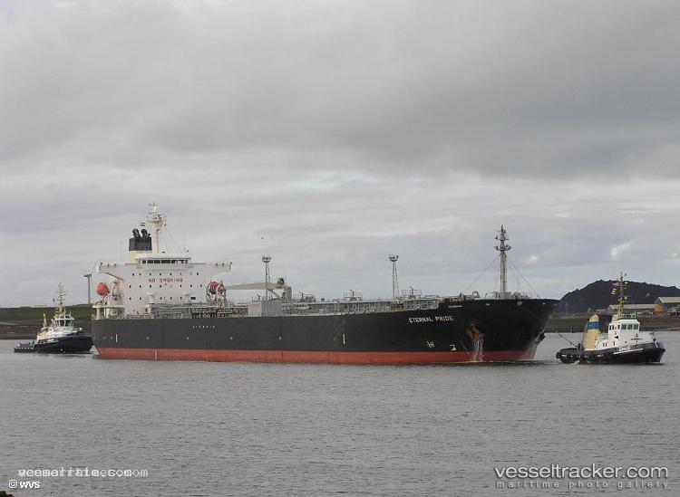 Sanmar-Swara - Oil Products Tanker vessel registered in Singapore