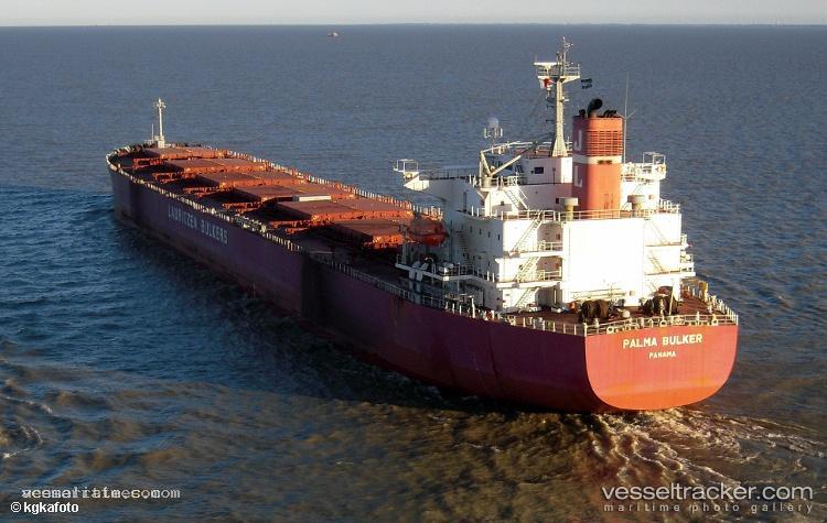 Geneva-Star - Bulk Carrier vessel registered in Panama