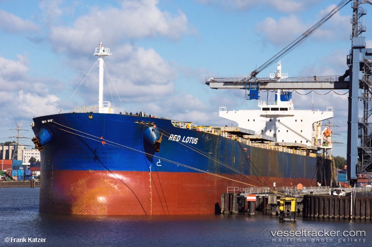 Artunis - Bulk Carrier vessel registered in Panama