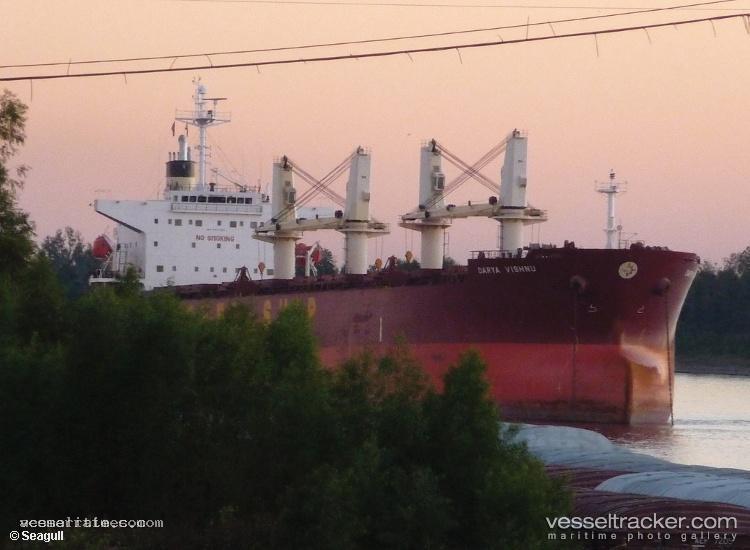 Xin-Li - Bulk Carrier vessel registered in Panama