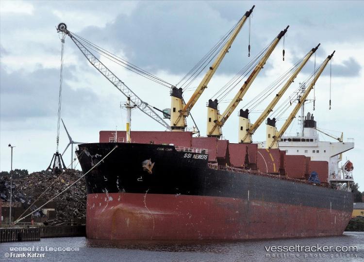 Chl-Venus - Bulk Carrier vessel registered in Panama