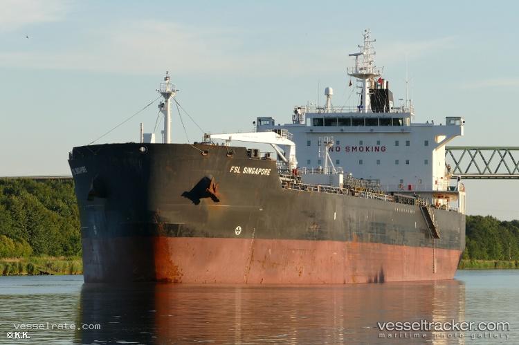 Bond - Oil Products Tanker vessel registered in Liberia