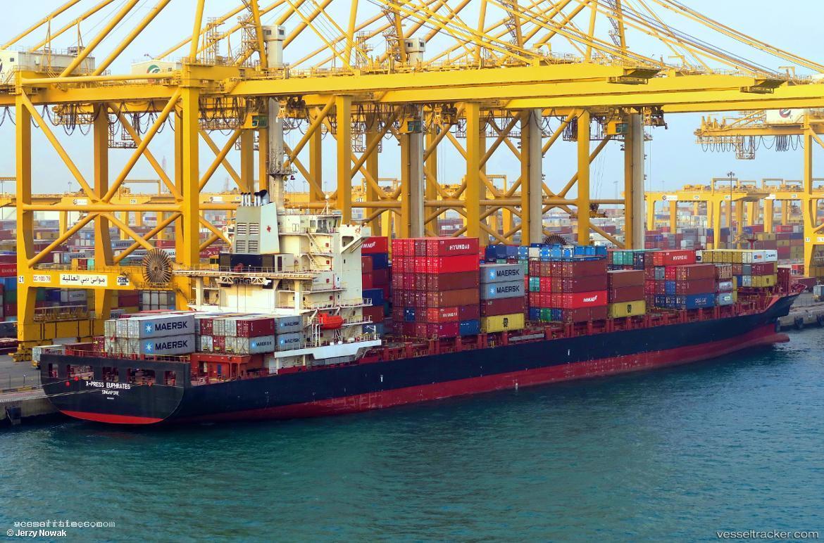 Msc-Capetown-Iii - Container Ship vessel registered in Portugal