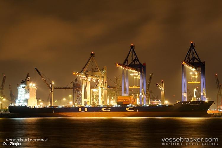 Sc-Montreal - Container Ship vessel registered in Liberia