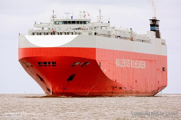 Taipan - Vehicles Carrier vessel registered in Bahamas