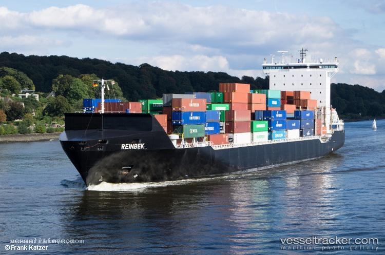 Newnew-Polar-Bear - Container Ship vessel registered in Panama