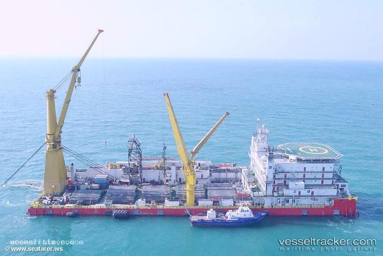 C-master - Pipe Layer vessel registered in Panama