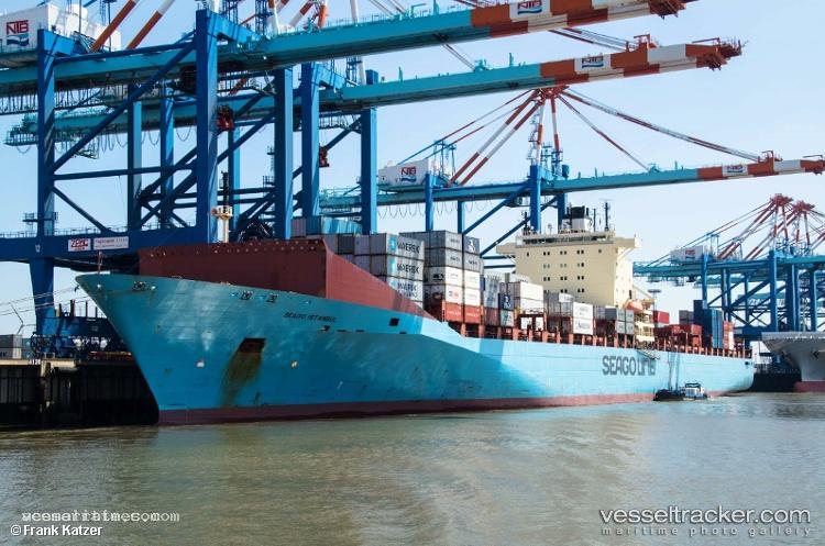 Msc-Leandra-V - Container Ship vessel registered in Portugal