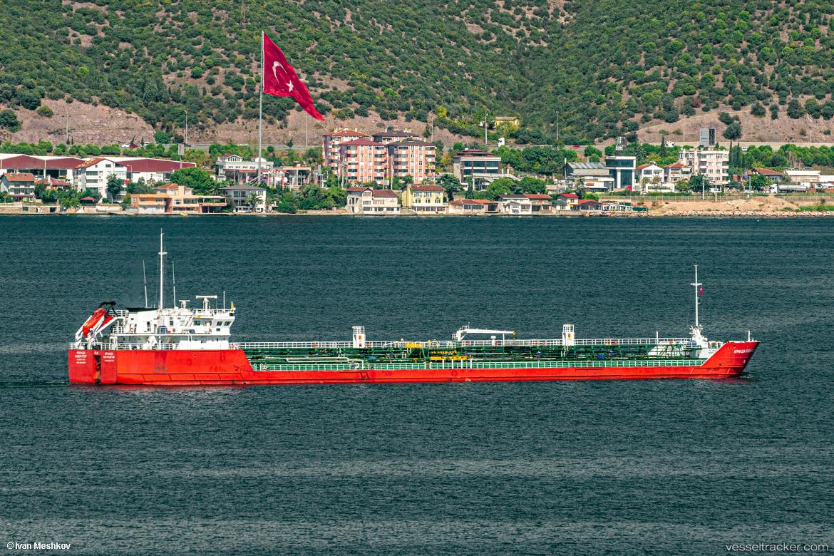 Armada-Navigator - Oil Products Tanker vessel registered in Russia