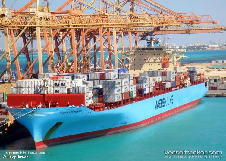 Maersk-Semakau - Container Ship vessel registered in Singapore