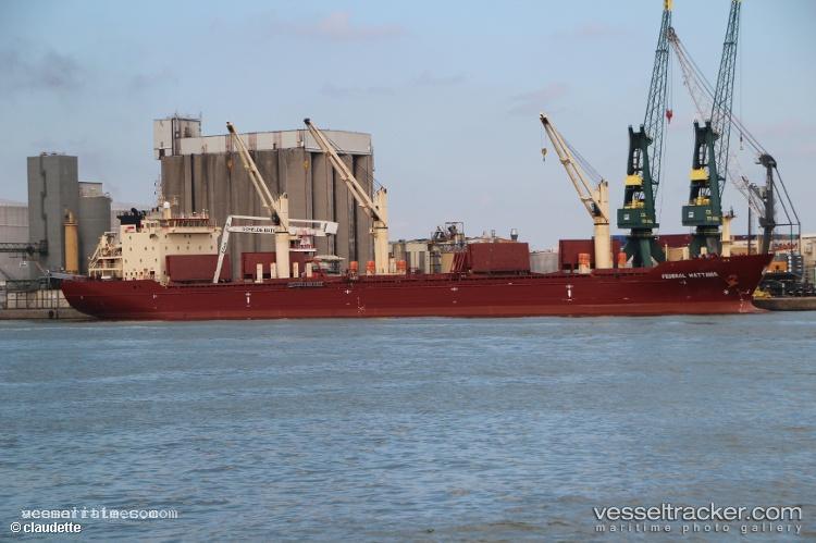 Uni-Hellen - Bulk Carrier vessel registered in Hong Kong
