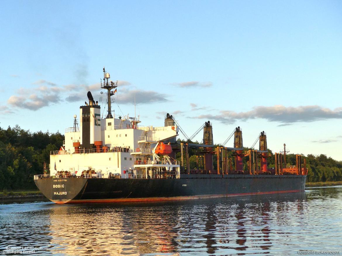 Mv-Bobic - Bulk Carrier vessel registered in Marshall Islands