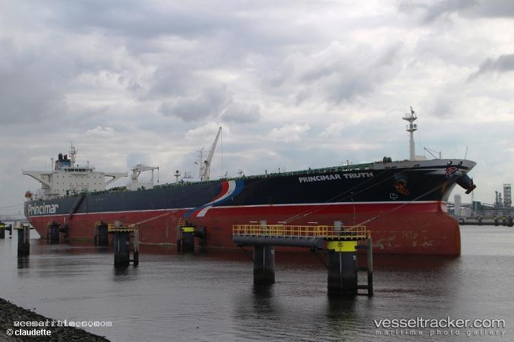 Los-Angeles-Spirit - Crude Oil Tanker vessel registered in Bahamas