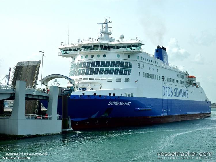 Dover-Seaways - Passenger Ro Ro Cargo Ship vessel registered in United Kingdom
