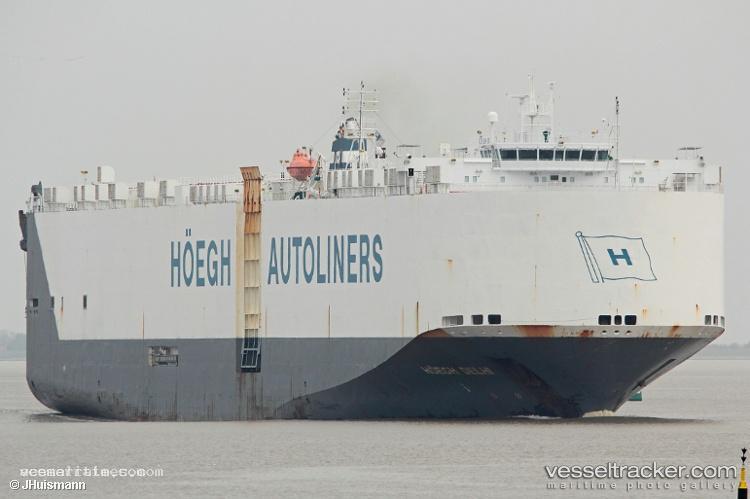 Viking-Queen - Vehicles Carrier vessel registered in Marshall Islands