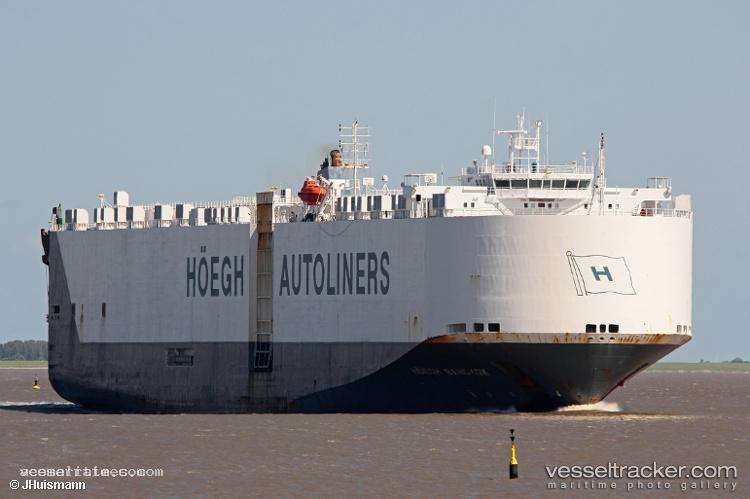 Jiuyang-Blossom - Vehicles Carrier vessel registered in Marshall Islands