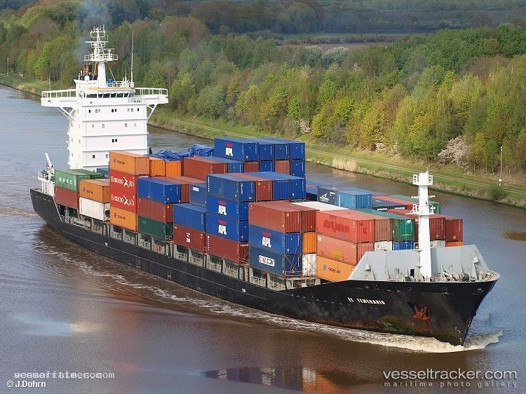 Mito - Container Ship vessel registered in Portugal