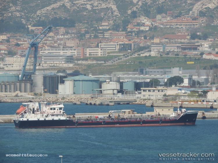 Eagle-Navigator - Service Ship vessel registered in Panama