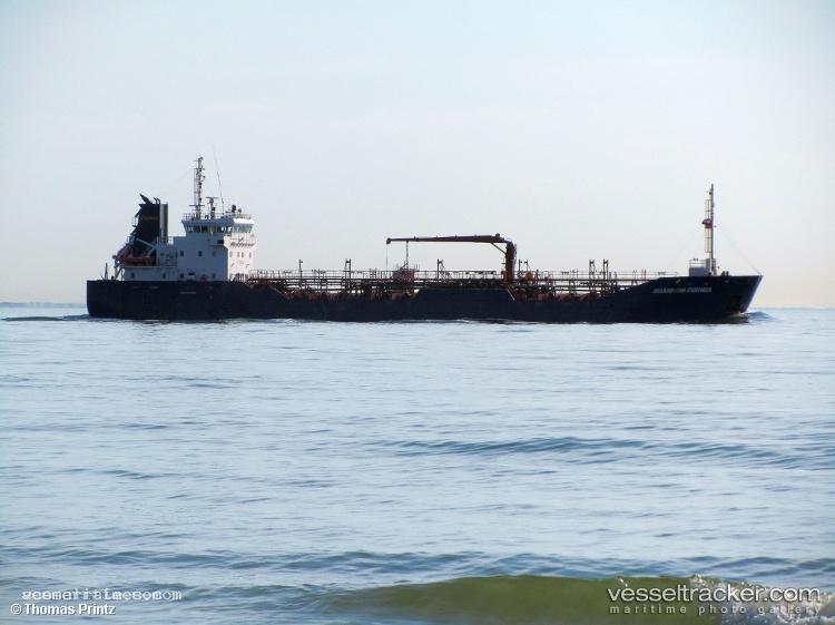 Shannon-Fisher - Oil Products Tanker vessel registered in Bahamas