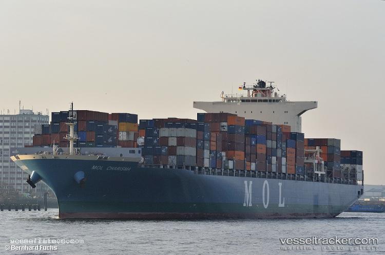 Mol-Charisma - Container Ship vessel registered in Bahamas