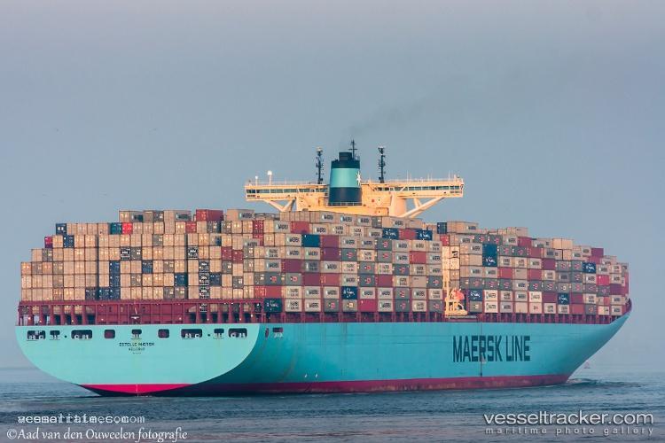 Estelle-Maersk - Container Ship vessel registered in Singapore