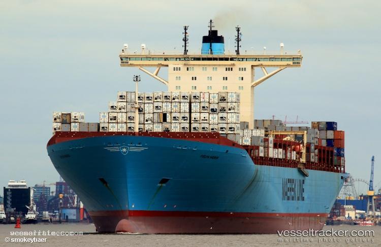 Evelyn-Maersk - Container Ship vessel registered in Singapore