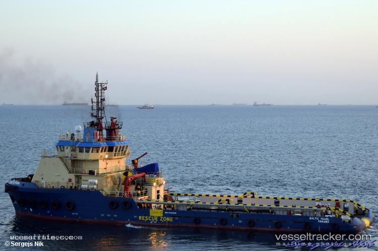 Defender - Offshore Tug Supply Ship vessel registered in Comoros